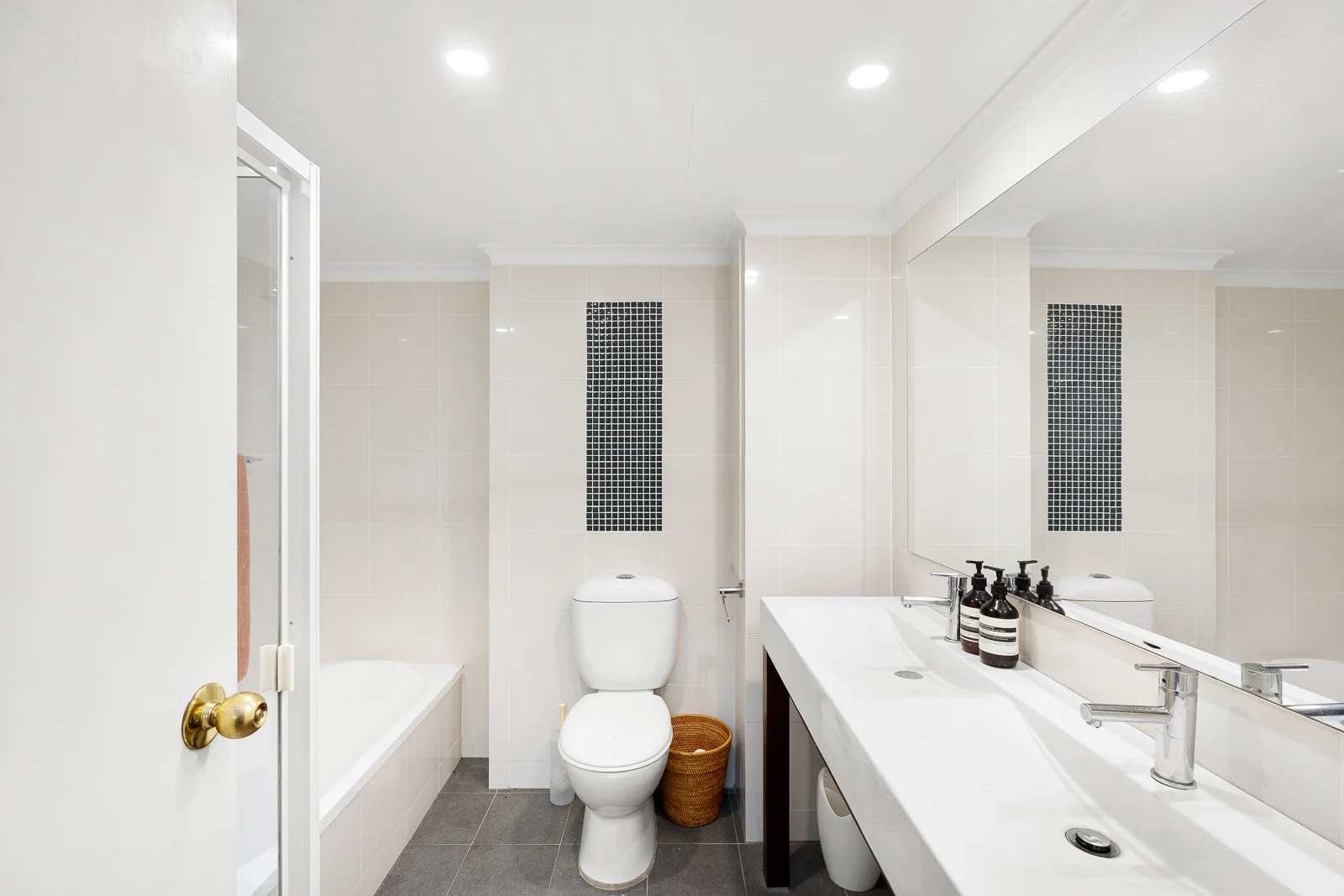 Additional image 10 of 2504/5 York Street, Sydney NSW 2000