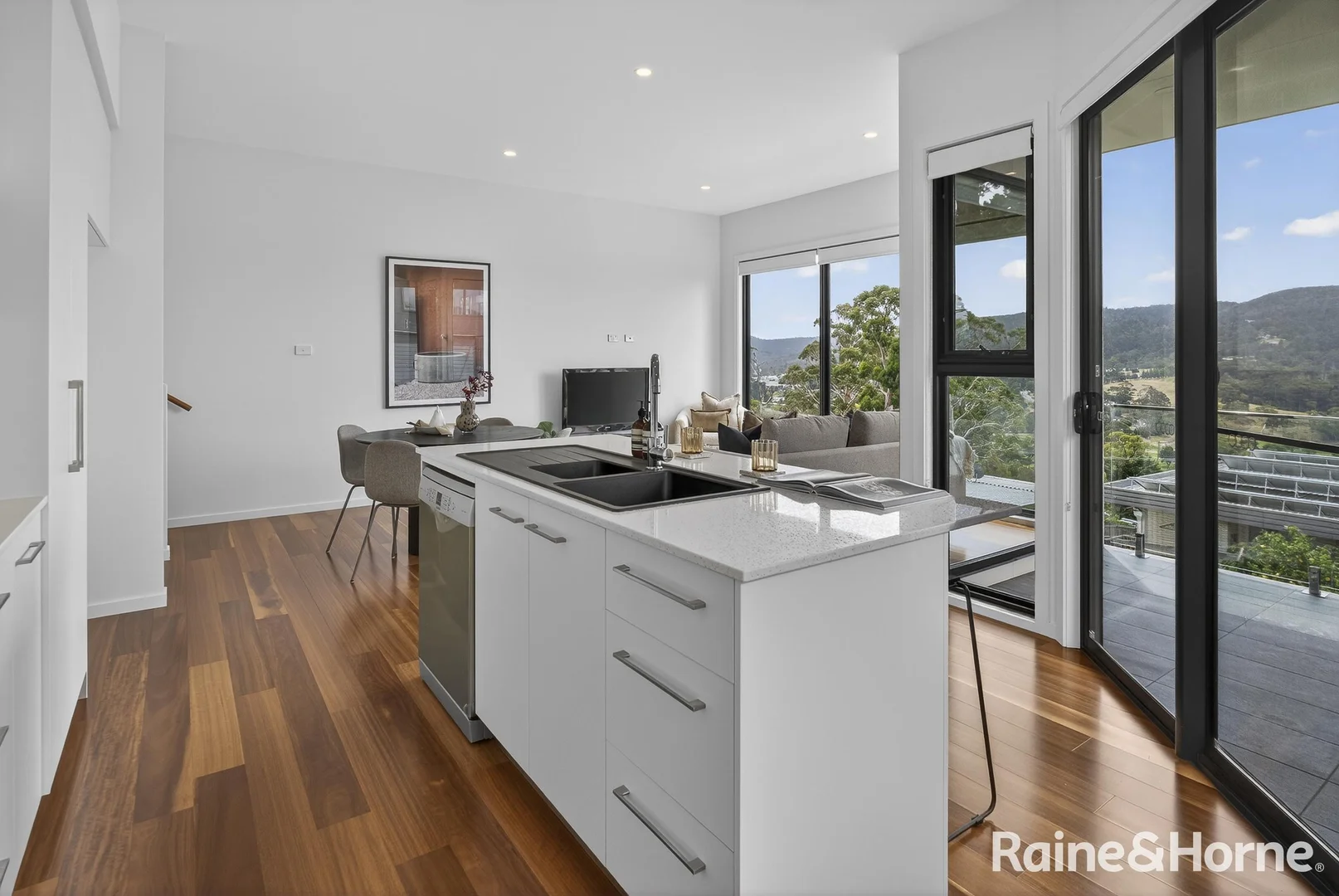 Additional image 11 of 10/60 Auburn Road, Kingston Beach TAS 7050