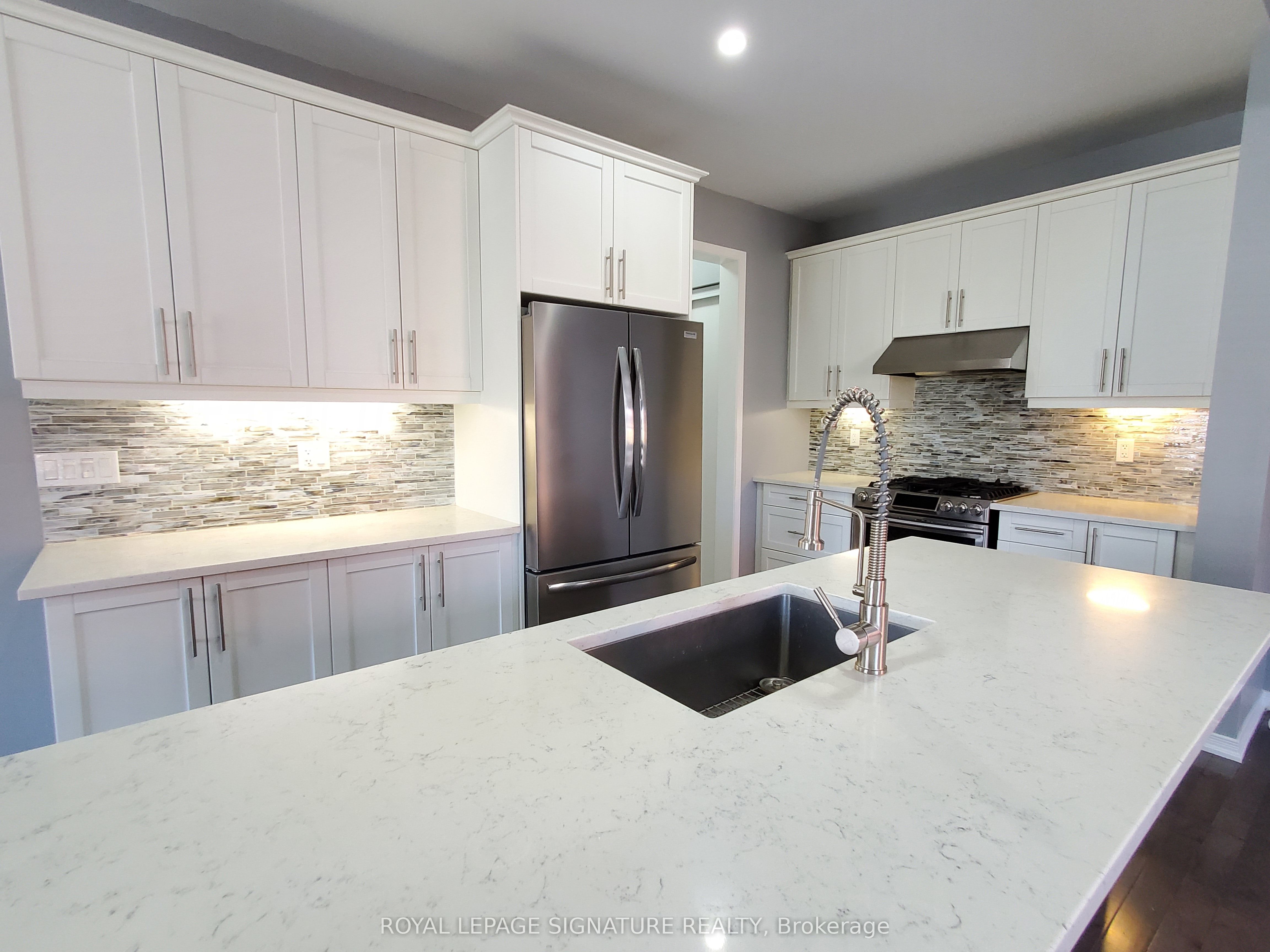 373 Falling Green Crescent, Kitchener, ON, N2R 0G1 photo 4