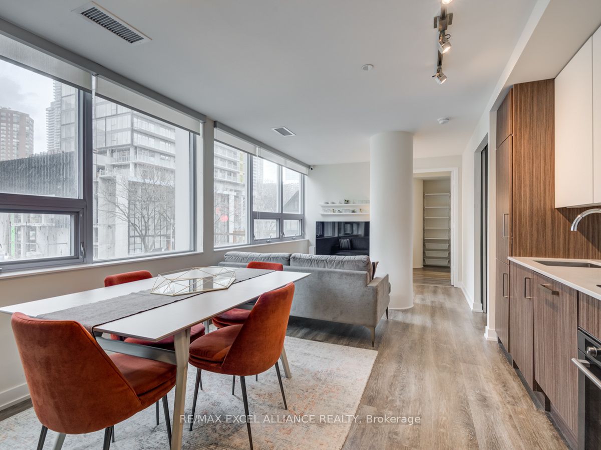 Additional image 3 of 201-17 Dundonald Street, Toronto, ON, M4Y 1K3