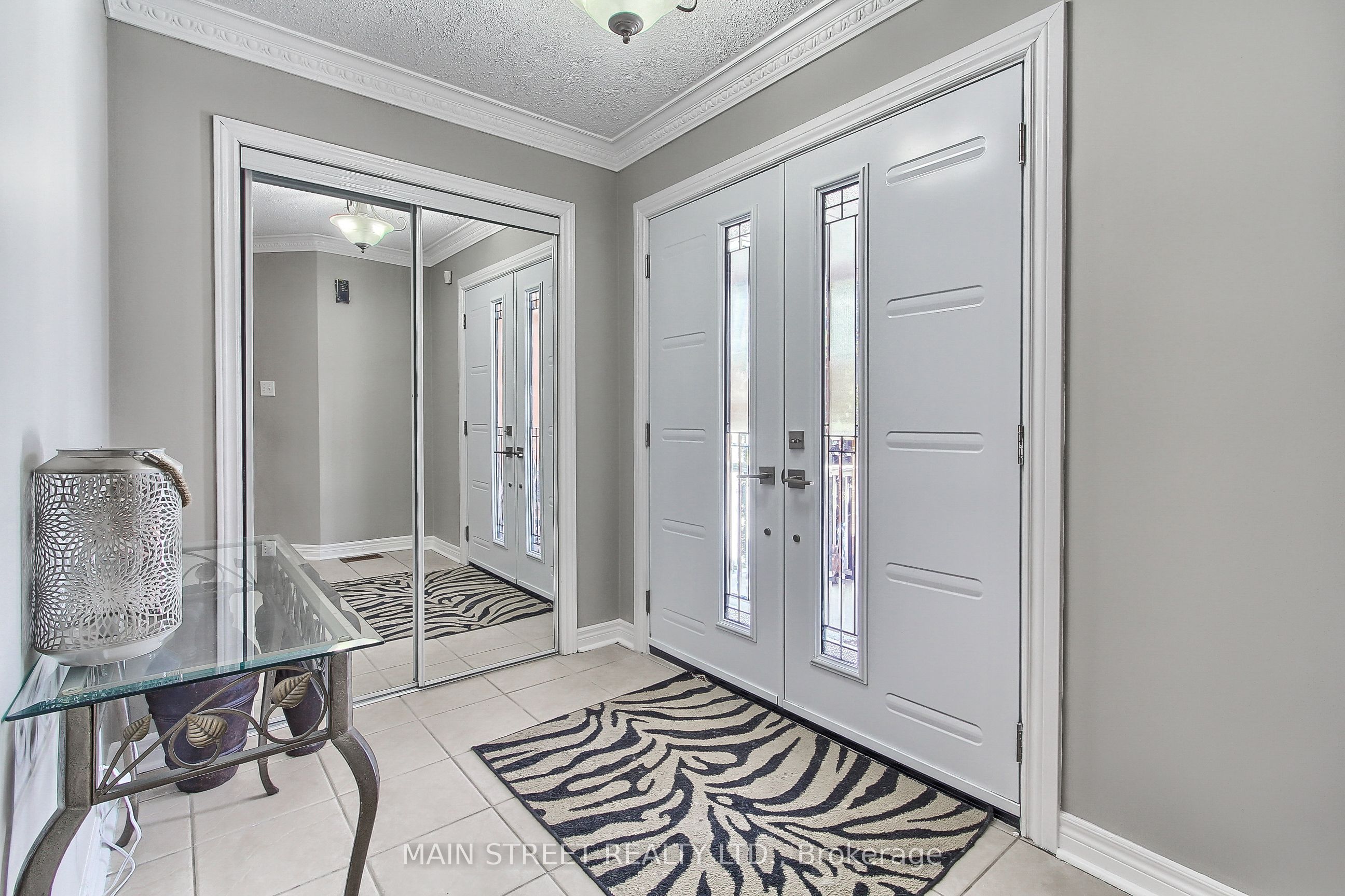 46 Silverstone Crescent, Georgina, ON, L4P 4A4 photo 4
