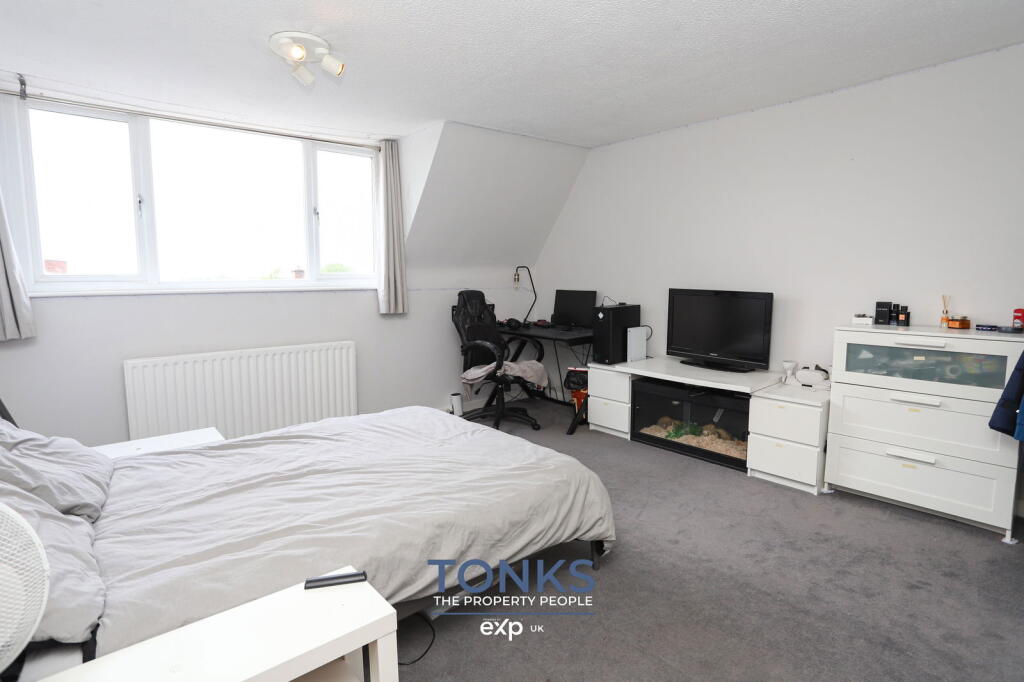 Additional image 20 of Unique one-of-a-kind home offering amazing space – Merton Close, Oldbury, B68 8NG