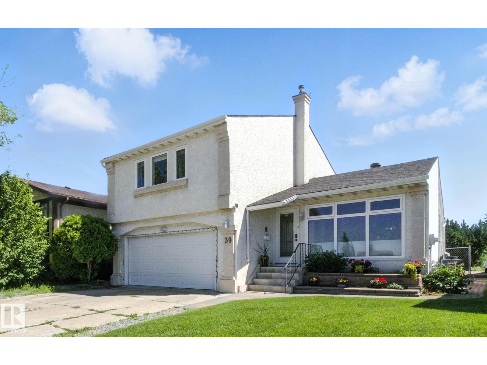 39 Grand Meadow Crescent NW, Edmonton, AB, T6L1A3