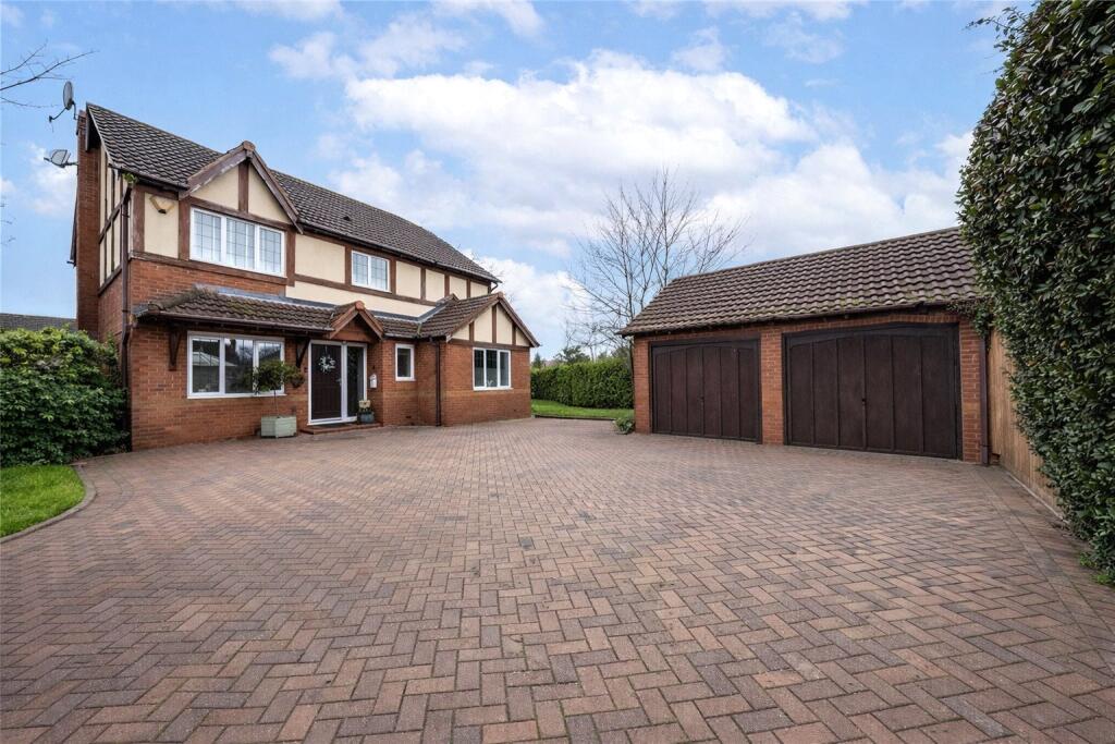 Selker Drive, Amington, Tamworth, B77