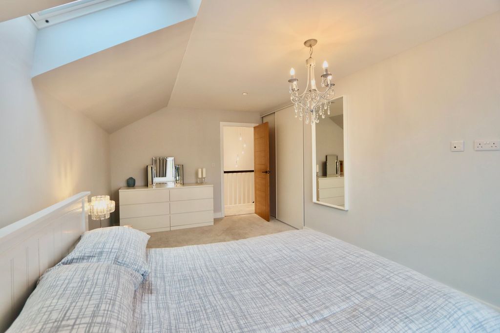 Additional image 28 of 4 bed detached house for saleGwerthonor Lane, Gilfach CF81