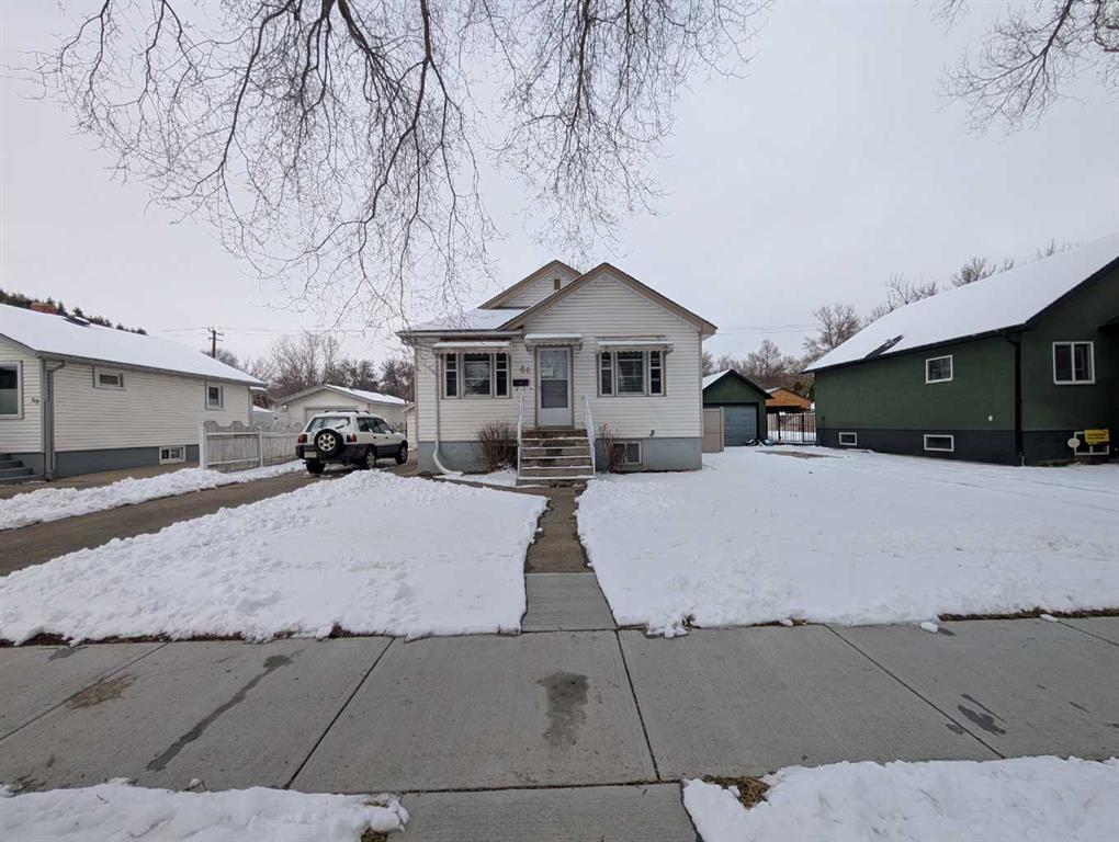 Additional image 2 of 46 2 Street NW, Medicine Hat, AB, T1A 6J1