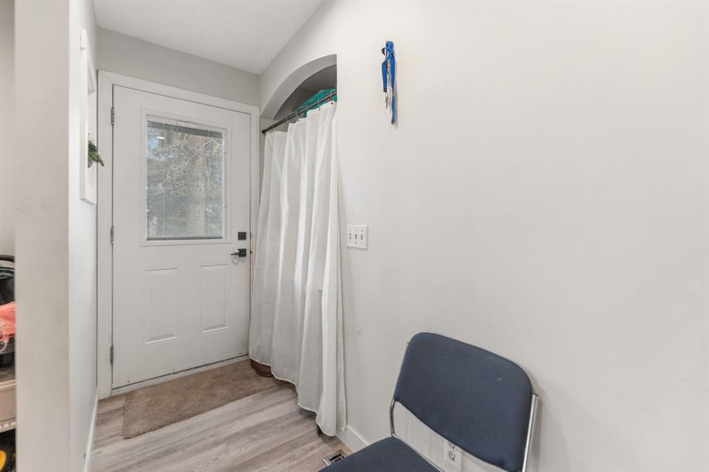Additional image 3 of 259 Manora Crescent NE, Calgary, AB, T2A4S4
