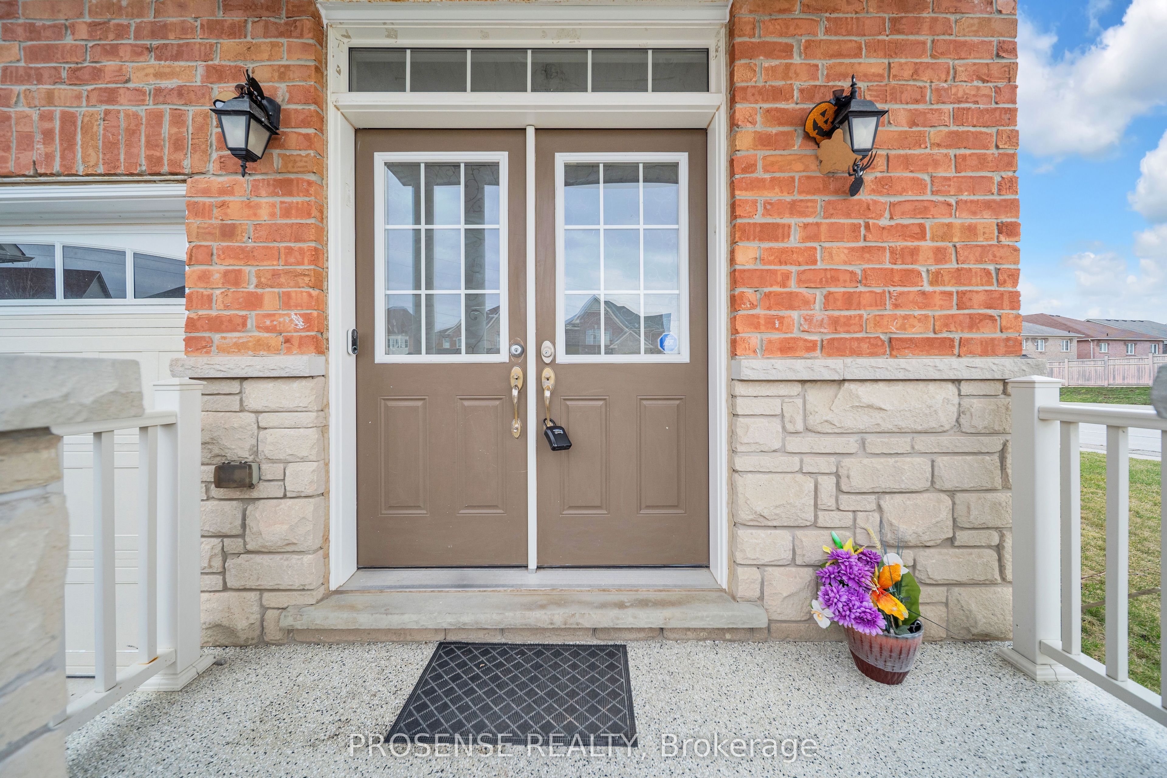 Additional image 4 of 2 Timbercove Road, Brampton, ON, L6Y 0W9