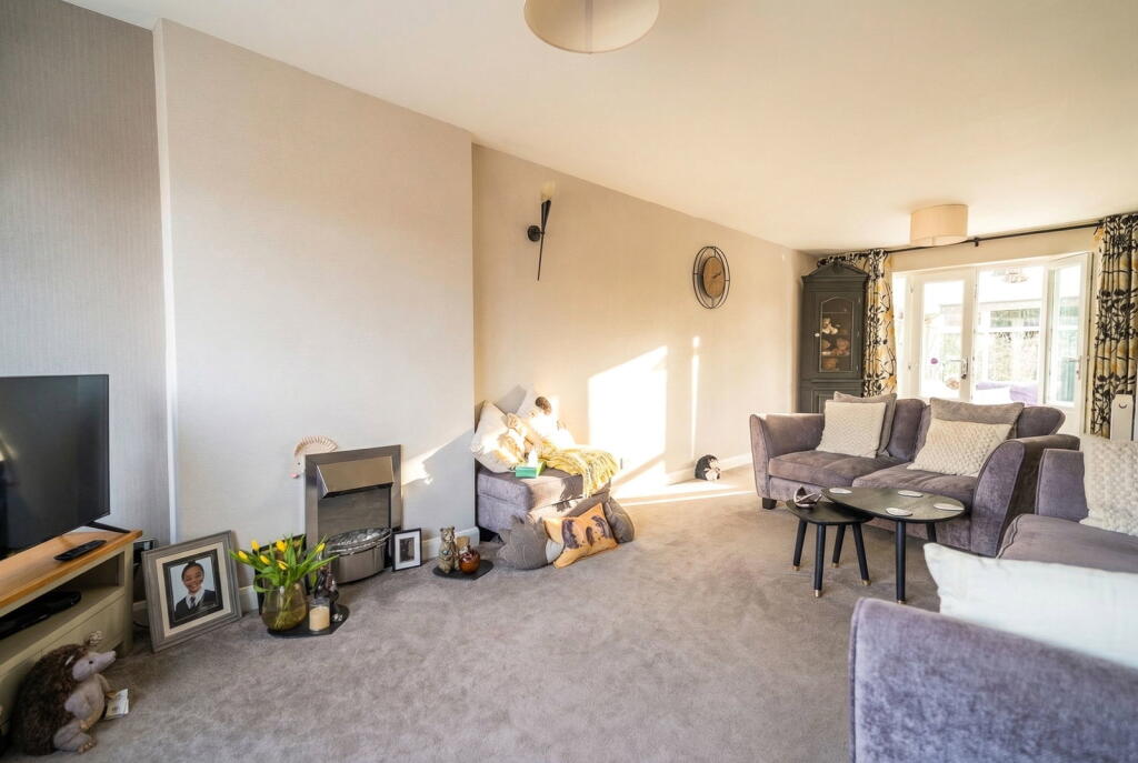 Saxon Wood Road, Cheswick Green photo 3