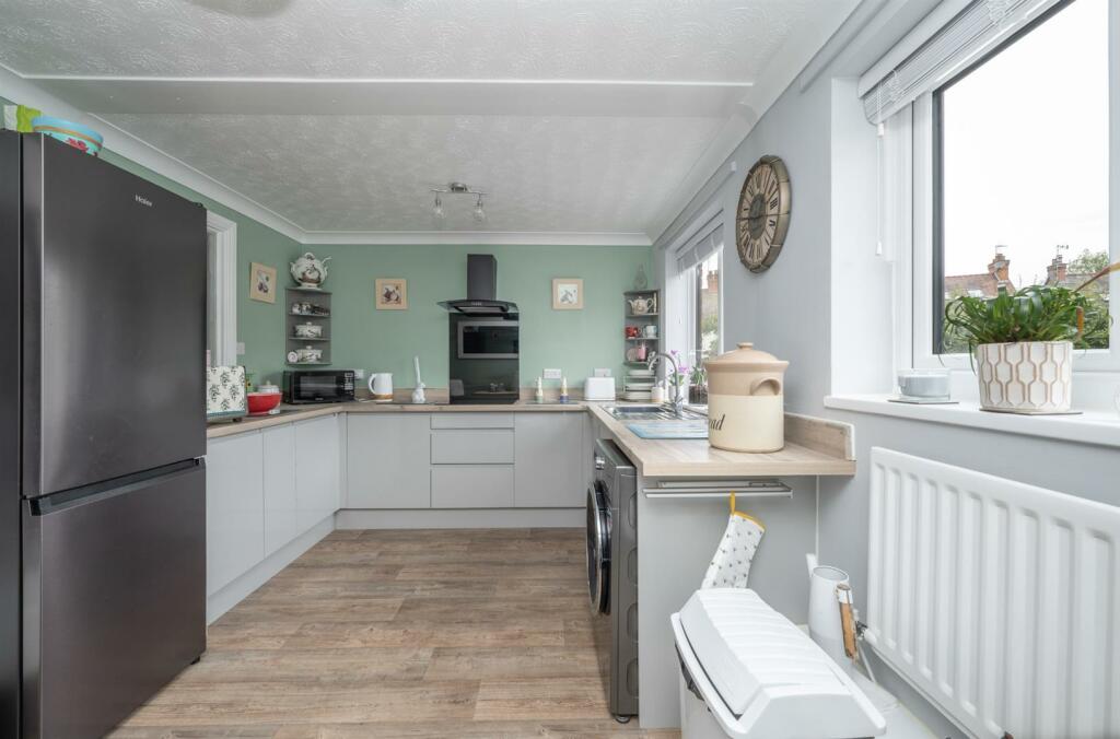 Additional image 3 of Chestnut Walk, Henley-In-Arden