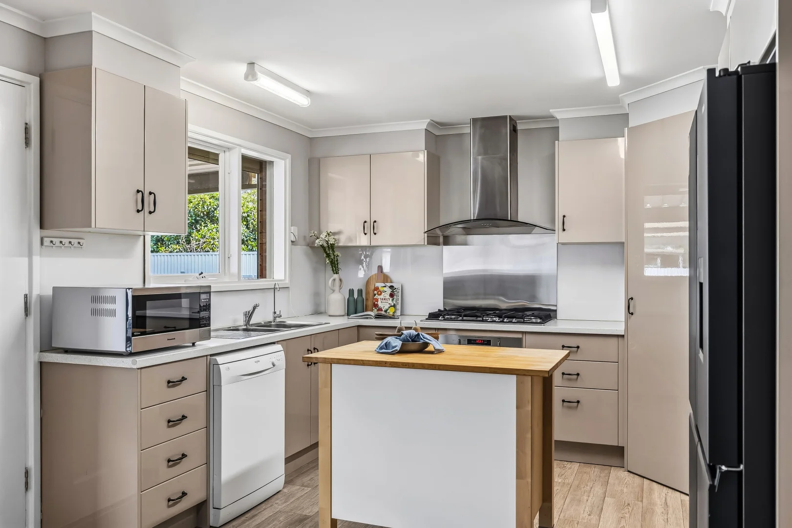 Additional image 9 of 42 Richmond Rd, Parafield Gardens SA 5107