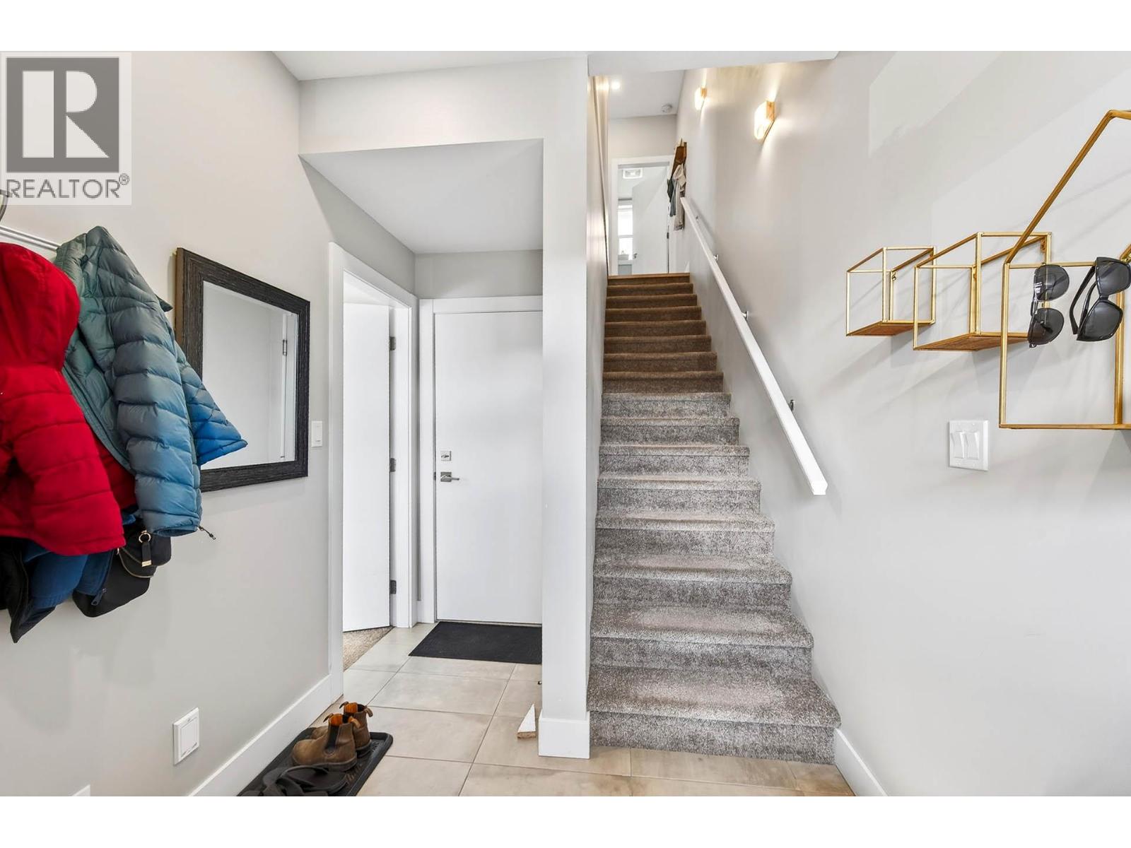 Additional image 3 of 102-370 9th Avenue, Kamloops, BC, V2C0H9