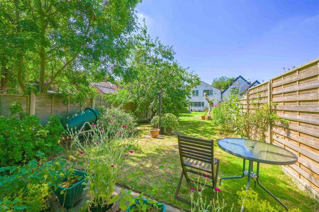 Additional image 3 of Biddles Hill, Poolhead Lane, Earlswood