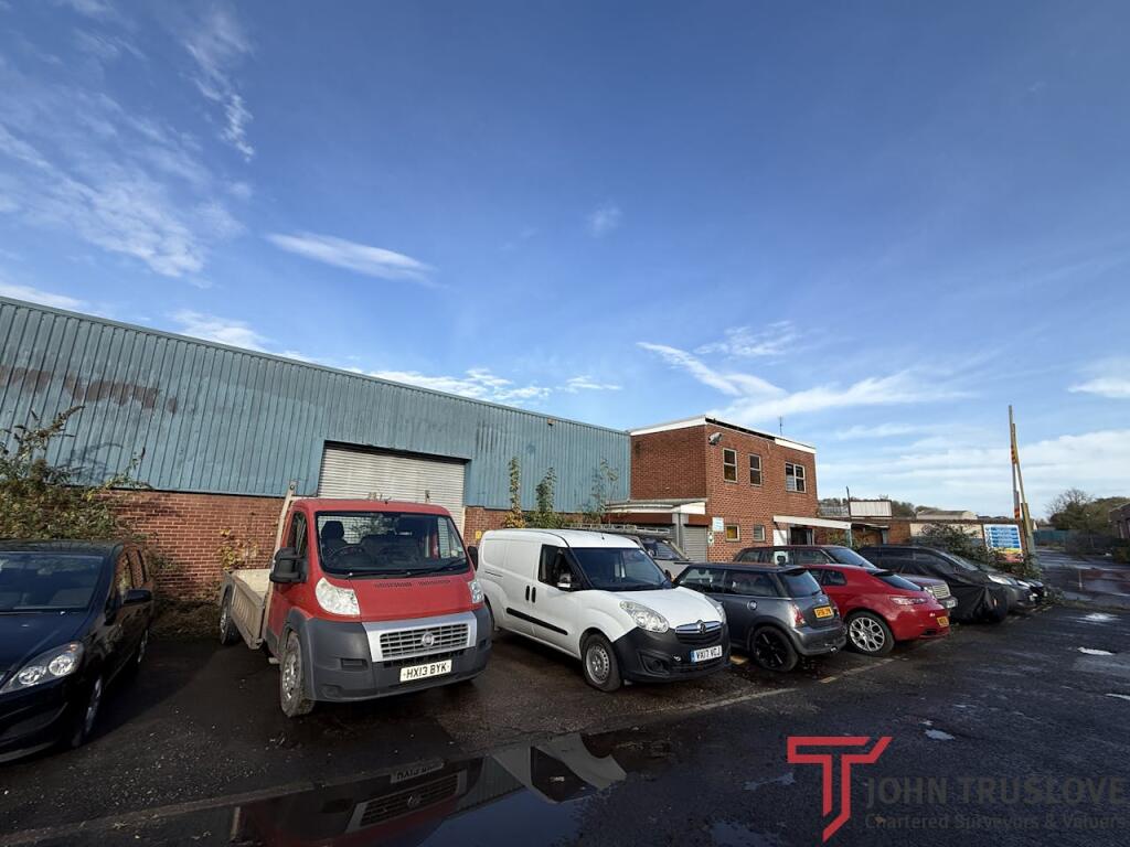 Additional image 5 of Hewell Road, Redditch, B97 6AN
