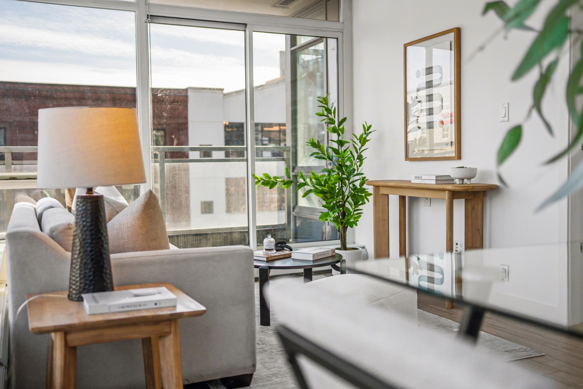 305-1775 Quebec Street, Vancouver, BC, V5T 0E3