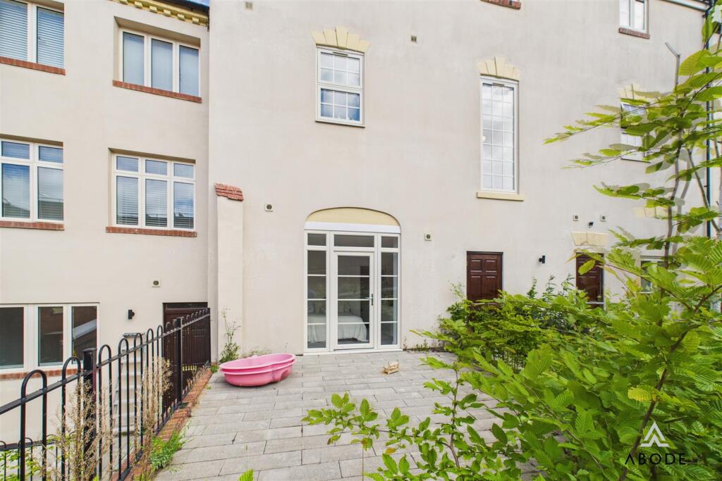 Additional image 4 of Great Cornbow, Halesowen