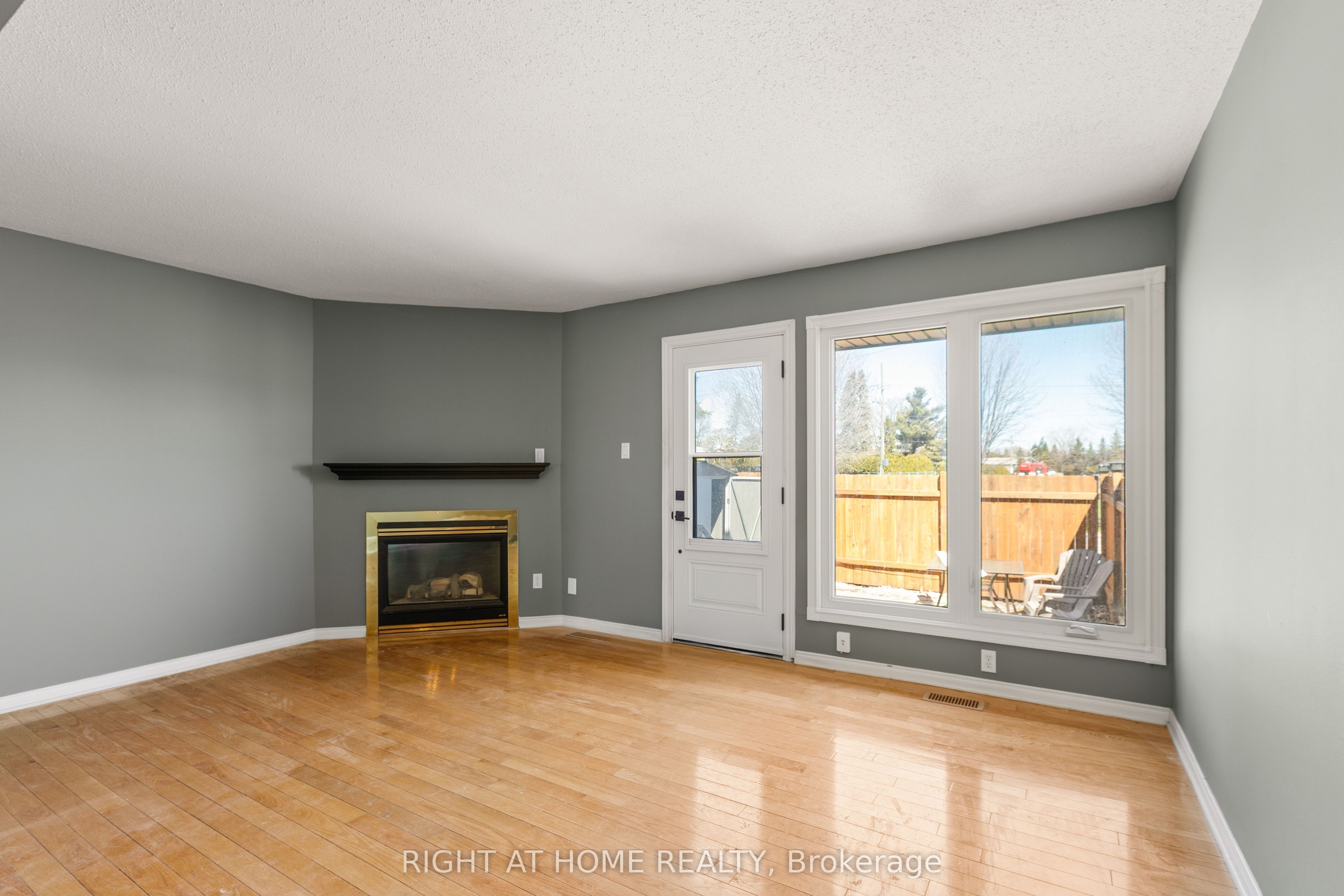 Additional image 6 of 4338 Meadowvale Lane, Ottawa, ON, K1B 5A2