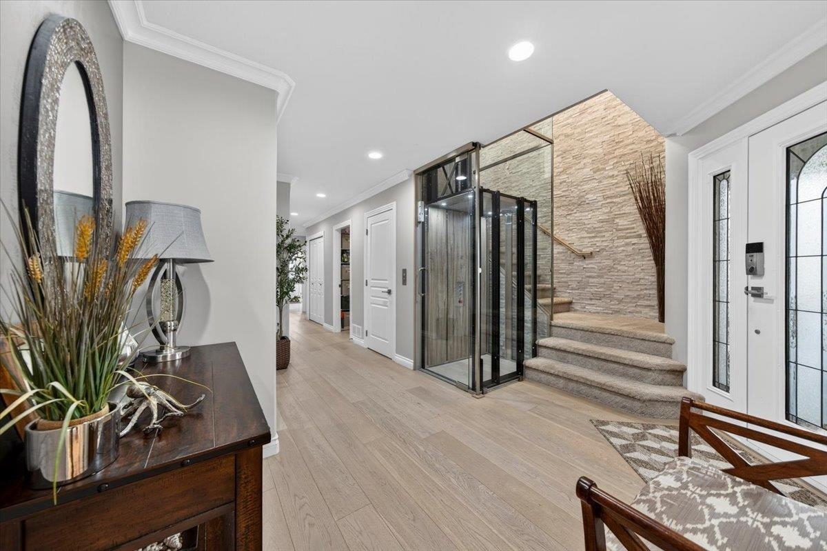 Additional image 3 of 927 Kent Street, White Rock, BC, V4B 4S9