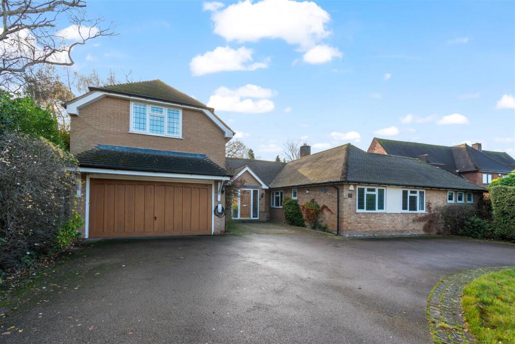 Newick Avenue, Little Aston