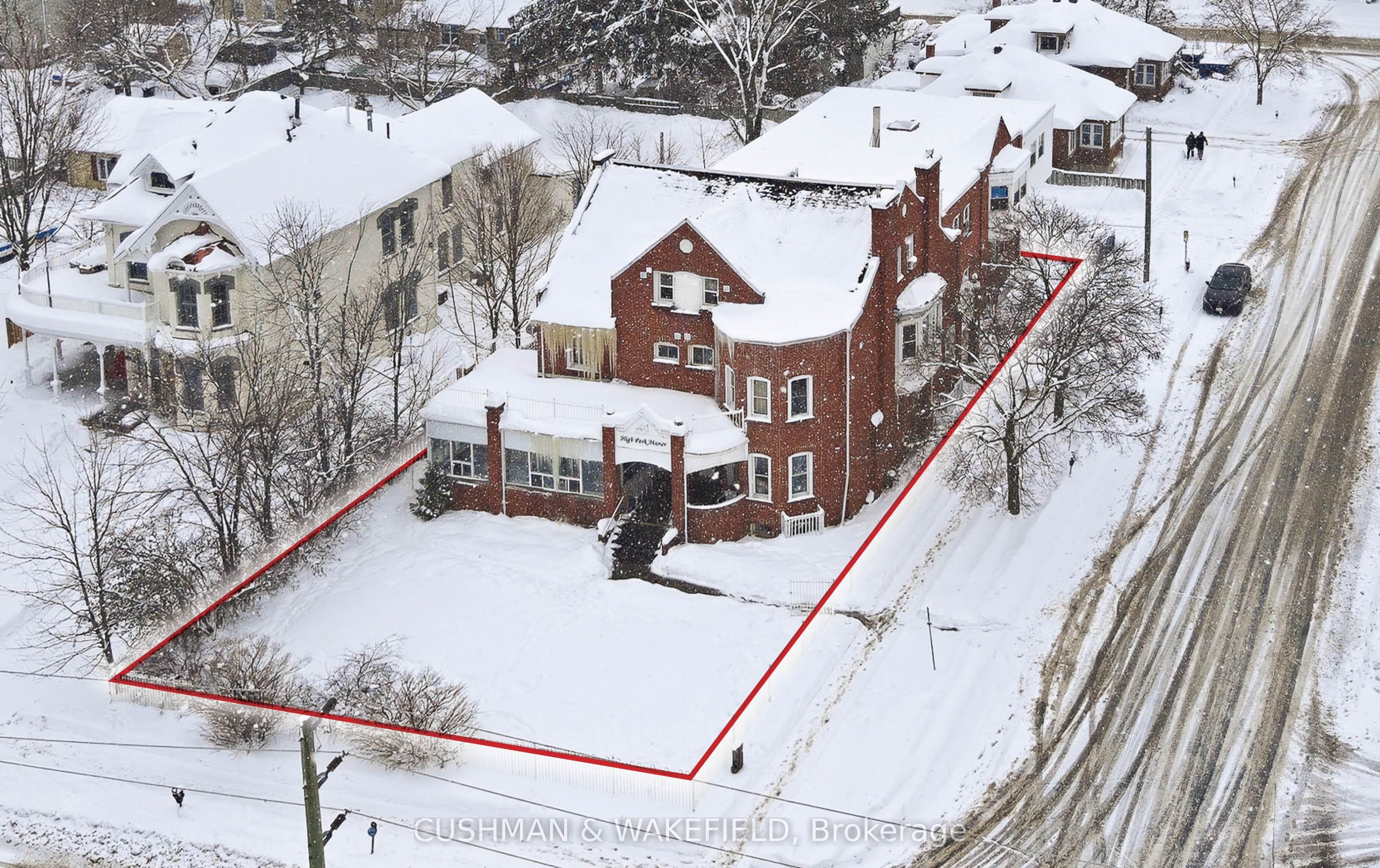 74 High Street E, Barrie, ON, L4N 1W4
