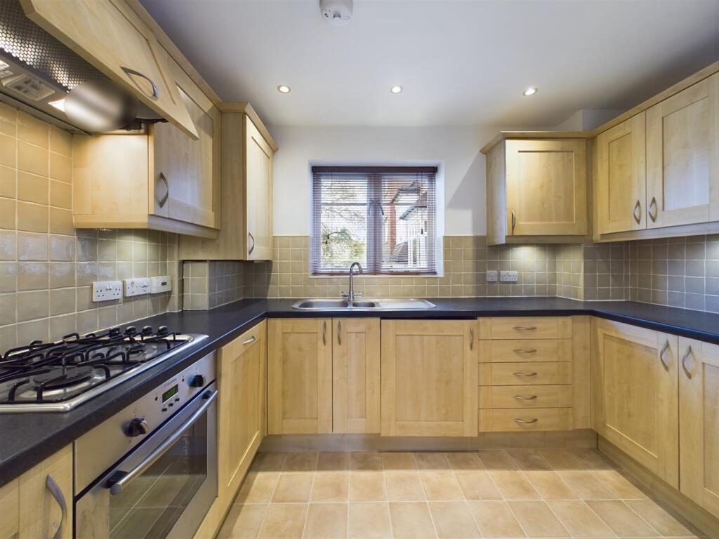 14 Kineton Grange Solihull B92 7EB