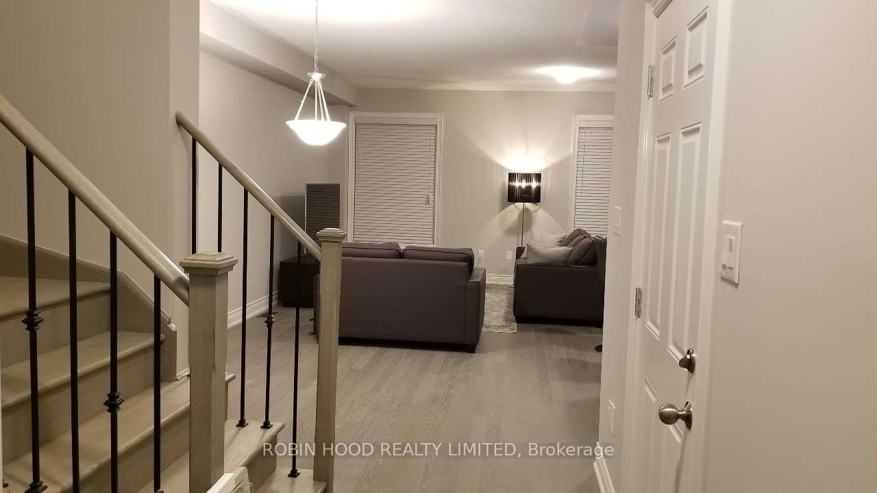 -1310 Clarriage Court, Milton, ON, L9E 1J4 photo 5