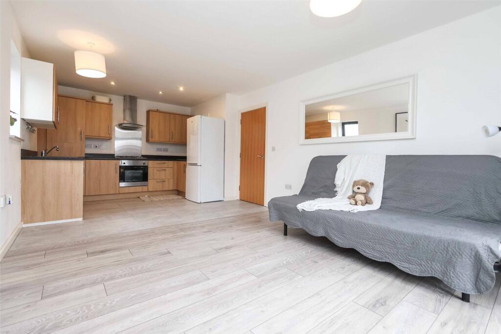 Holly Lane, SMETHWICK, West Midlands, B66 photo 3