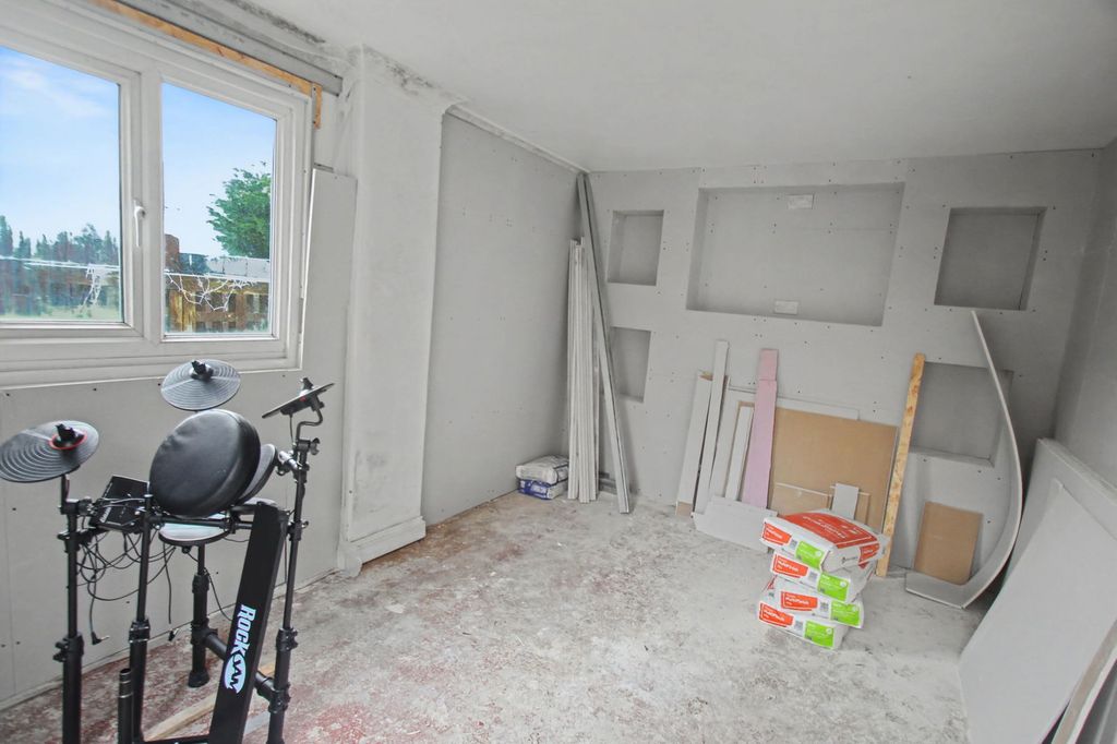 Additional image 17 of 3 bed semi-detached house for saleGreenhill Place, Gelligaer, Hengoed CF82