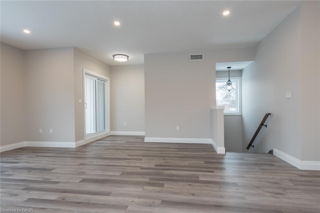 Additional image 5 of Upper-32 Third Avenue, Kitchener, ON, N2C 1N6
