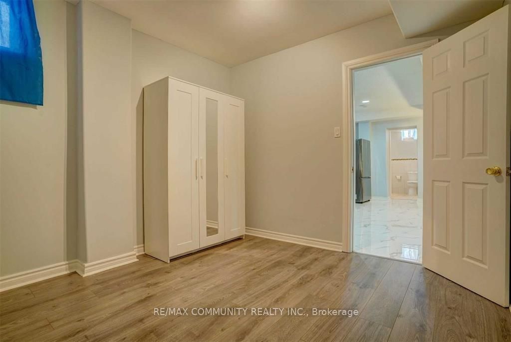 Bsmt-208 Twyn Rivers Drive, Pickering, ON, L1V 1E4 photo 5