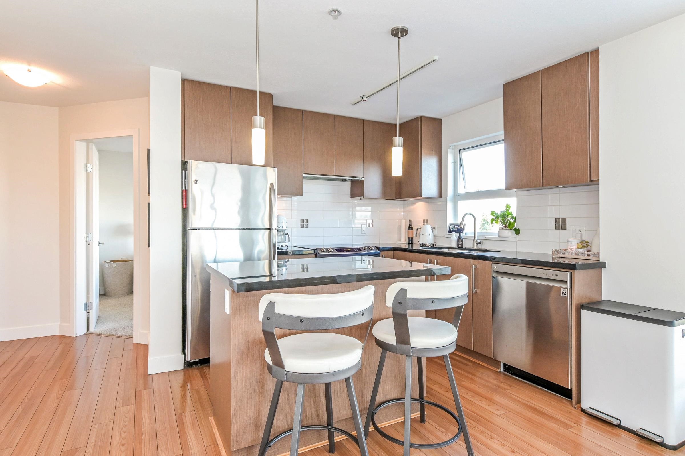 Additional image 6 of 311-15775 Croydon Drive, Surrey, BC, V3Z 2L6