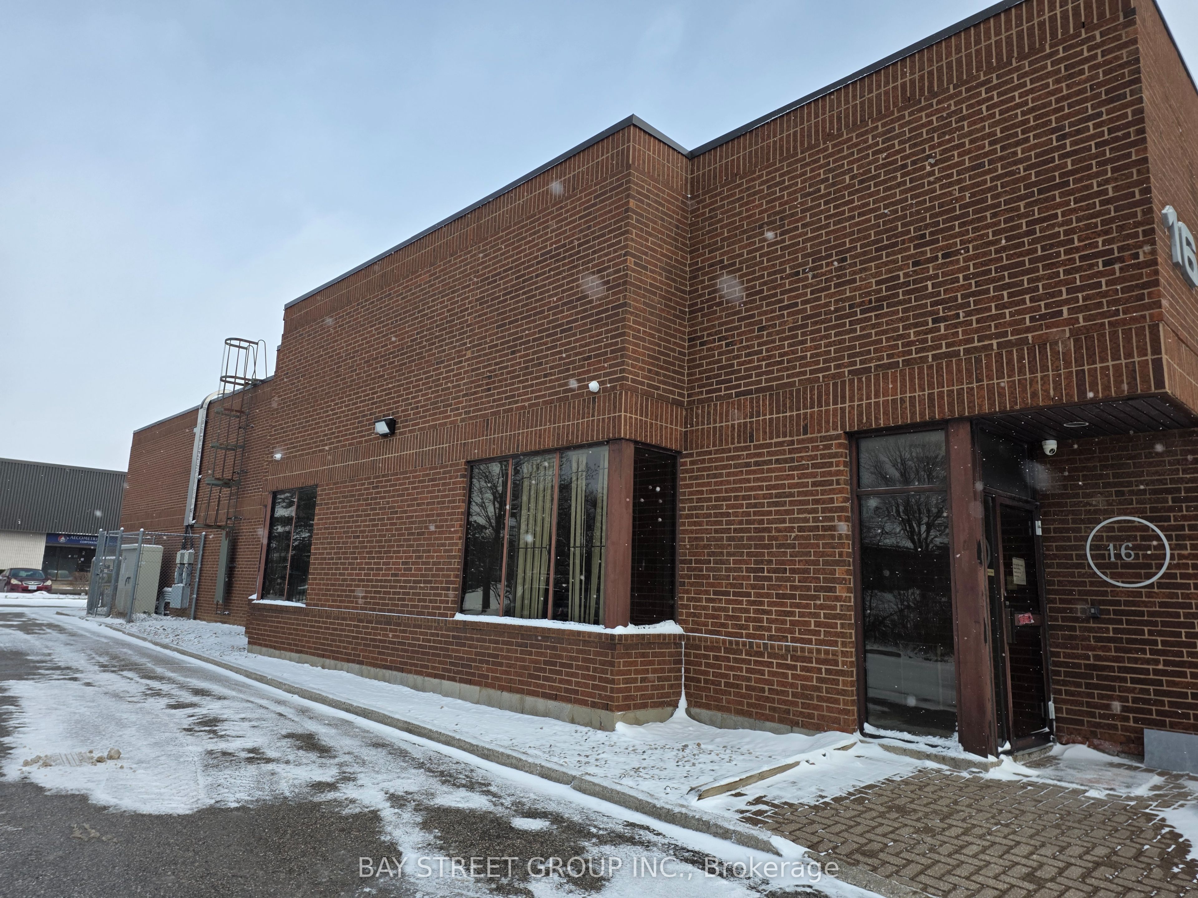 B- 16 East Wilmot Street, Richmond Hill, ON, L4B 1C8