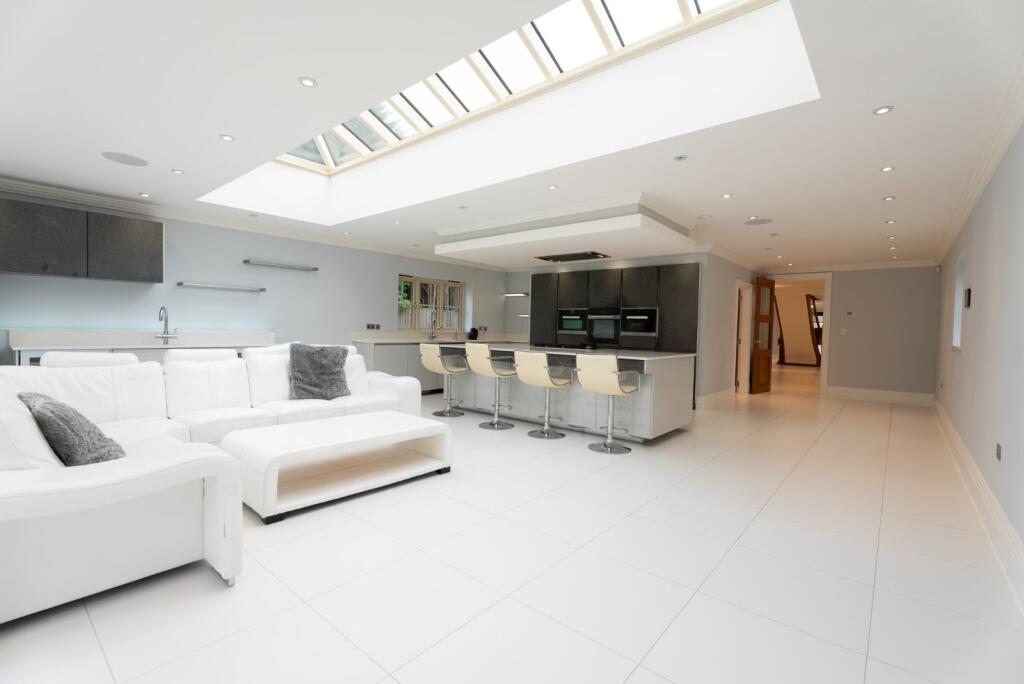 Additional image 7 of Warwick Road, Knowle, Solihull, West Midlands, B93