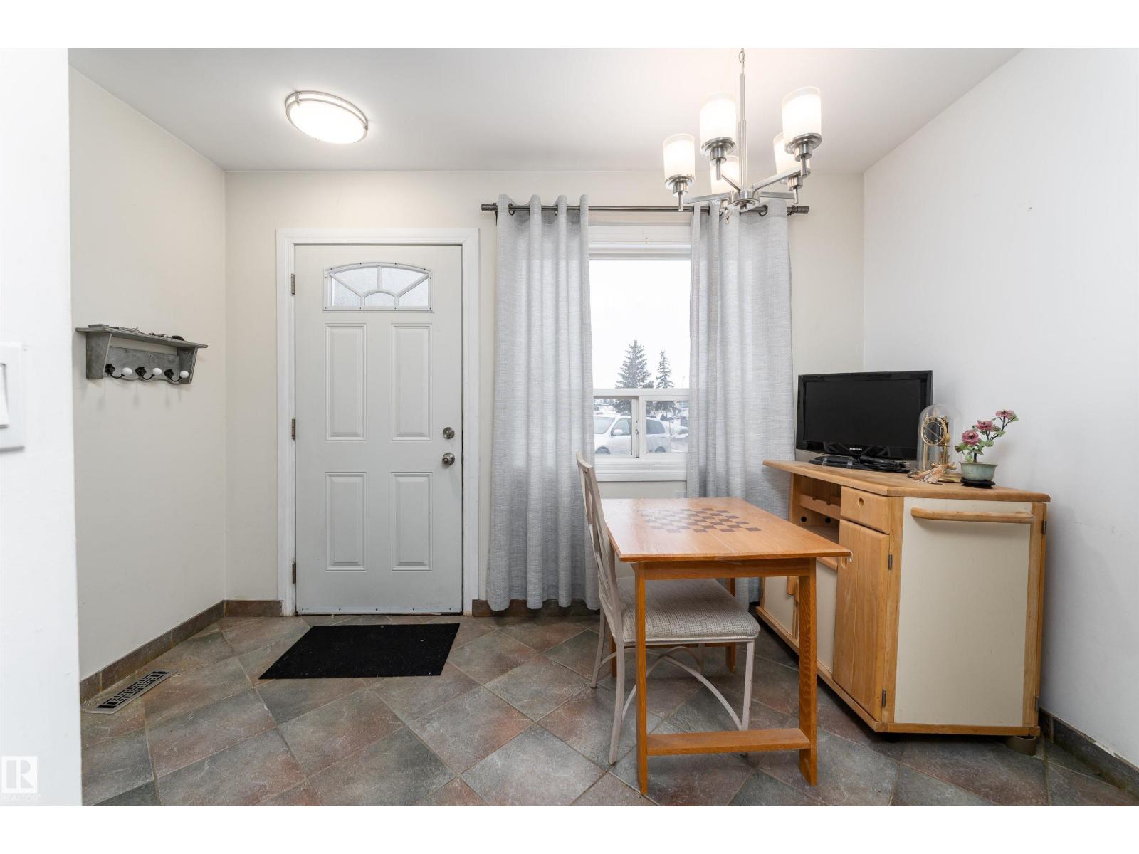 Additional image 6 of 17737 95 Street NW, Edmonton, AB, T5Z2E2