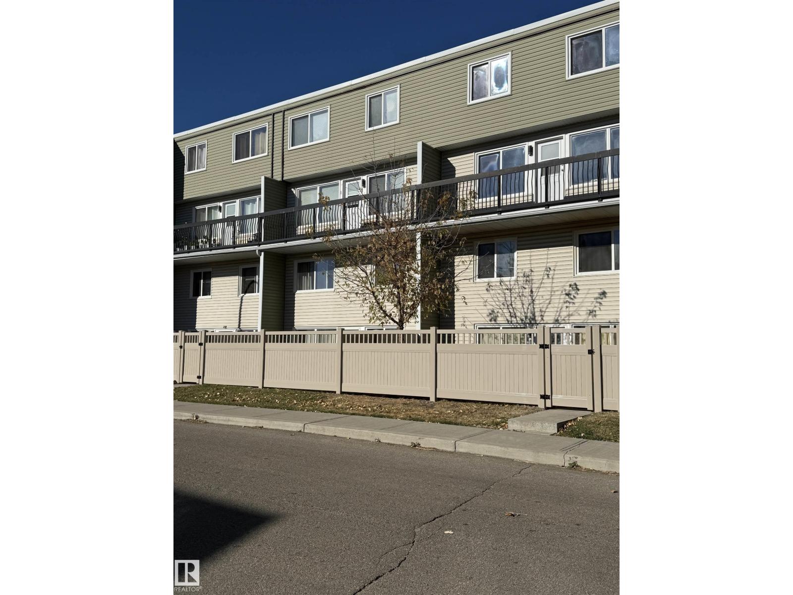 108-7805 159 Street NW, Edmonton, AB, T5R2E1
