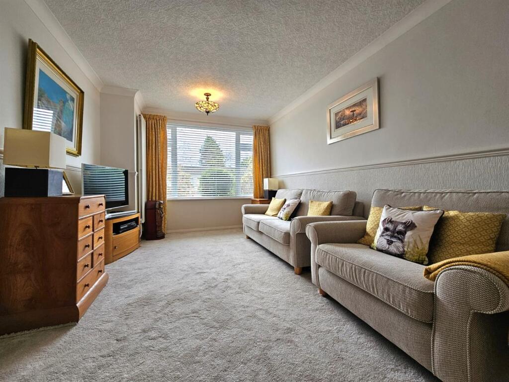 Walsgrave Drive, Solihull photo 4