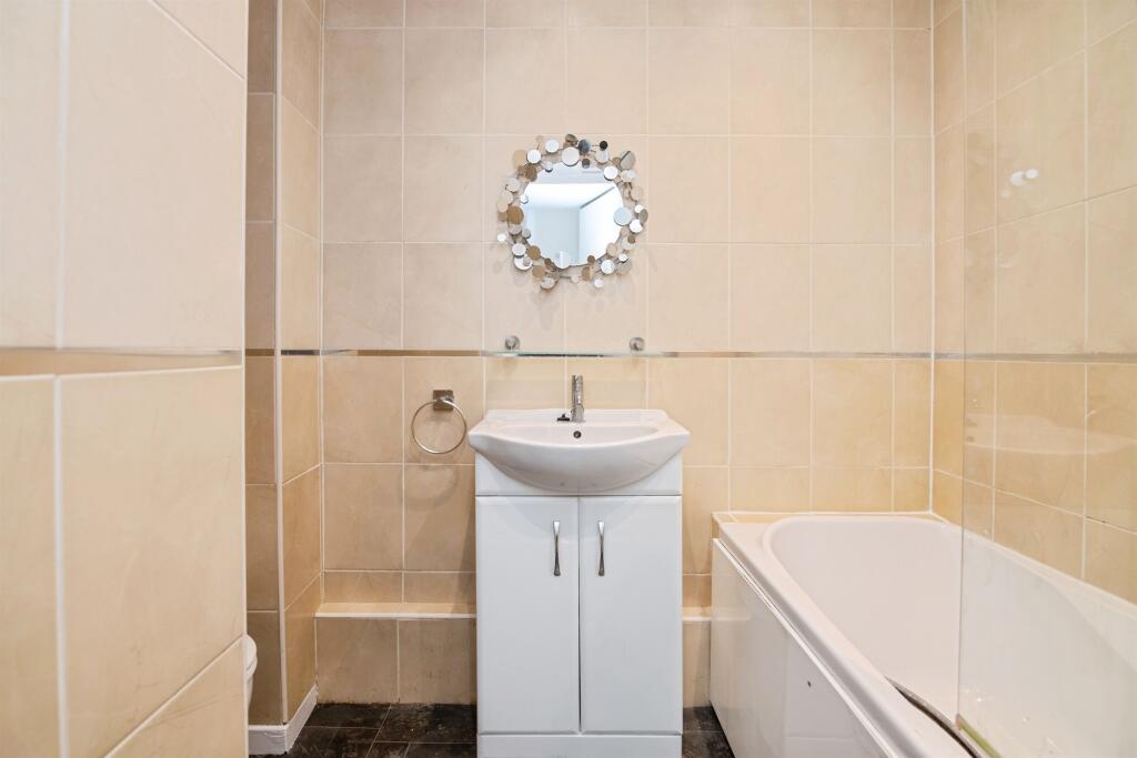 Warwick Close, Oldbury photo 5