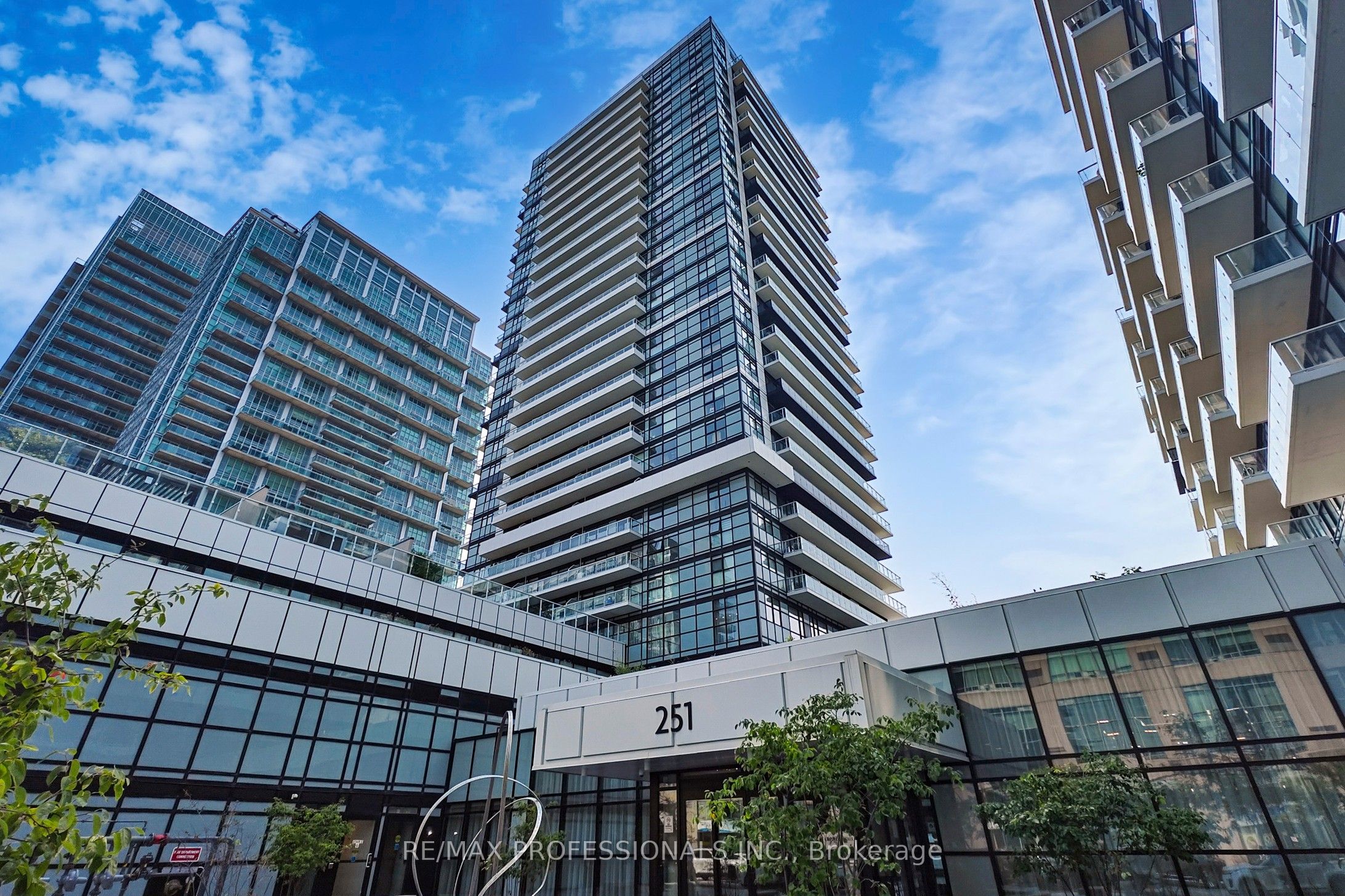 Additional image 2 of 504-251 Manitoba Street, Toronto, ON, M8Y 0C7