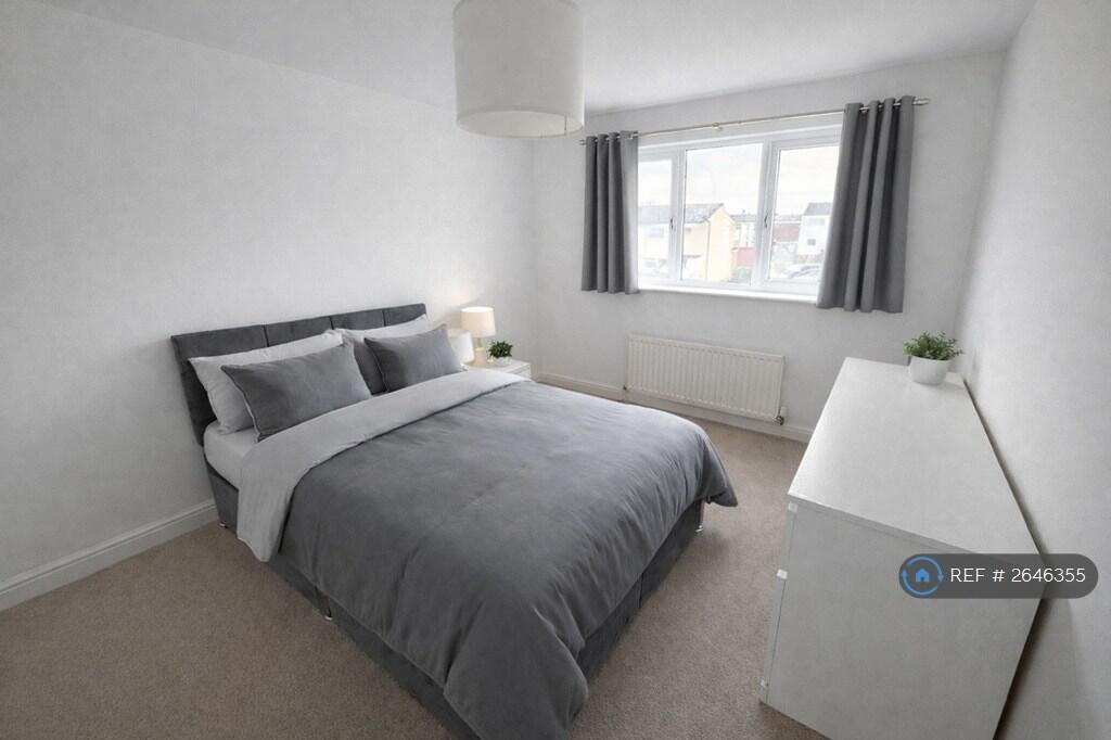 Ombersley Close, Redditch, B98
