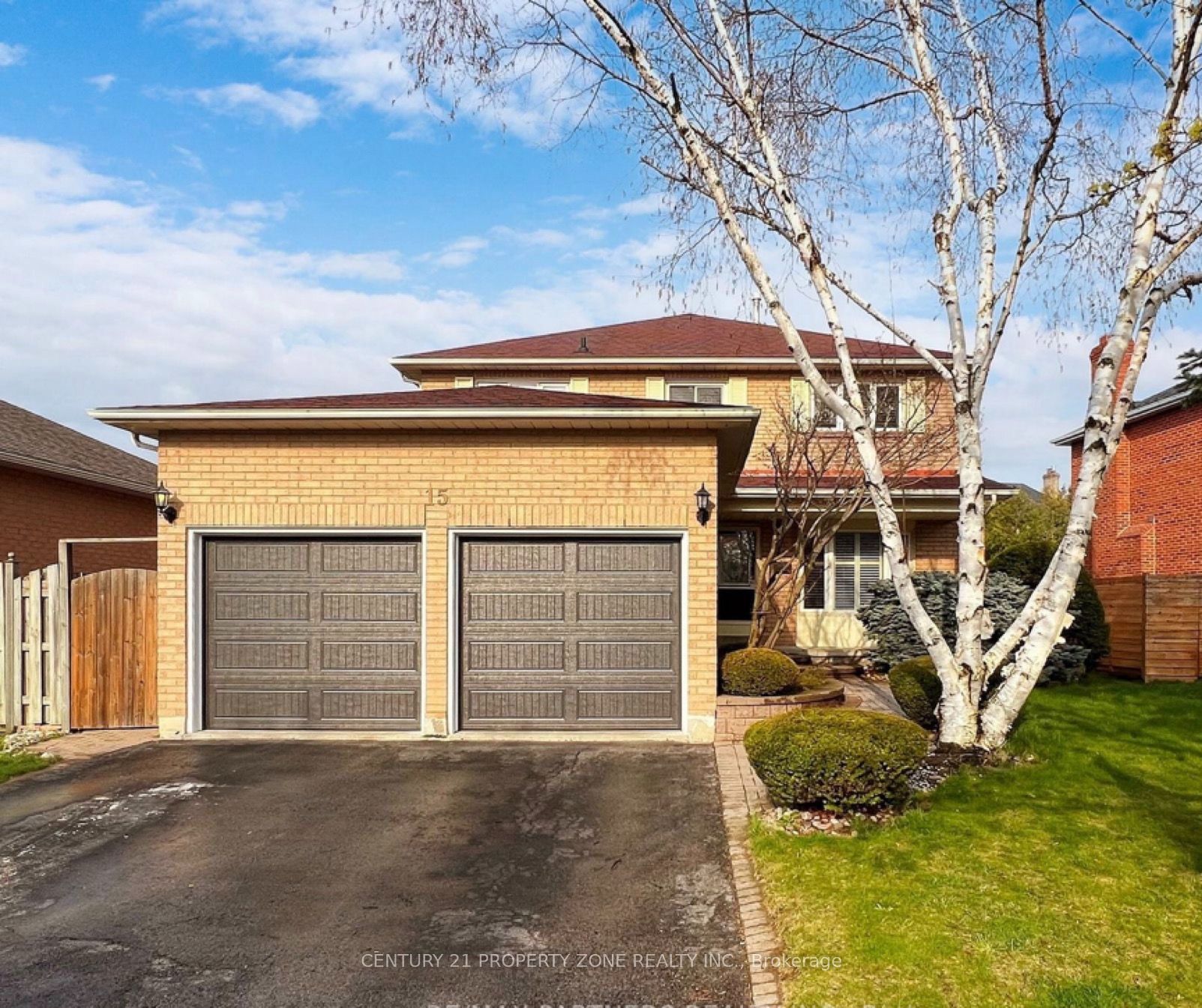 15 Ribblesdale Drive, Whitby, ON, L1N 6Z3