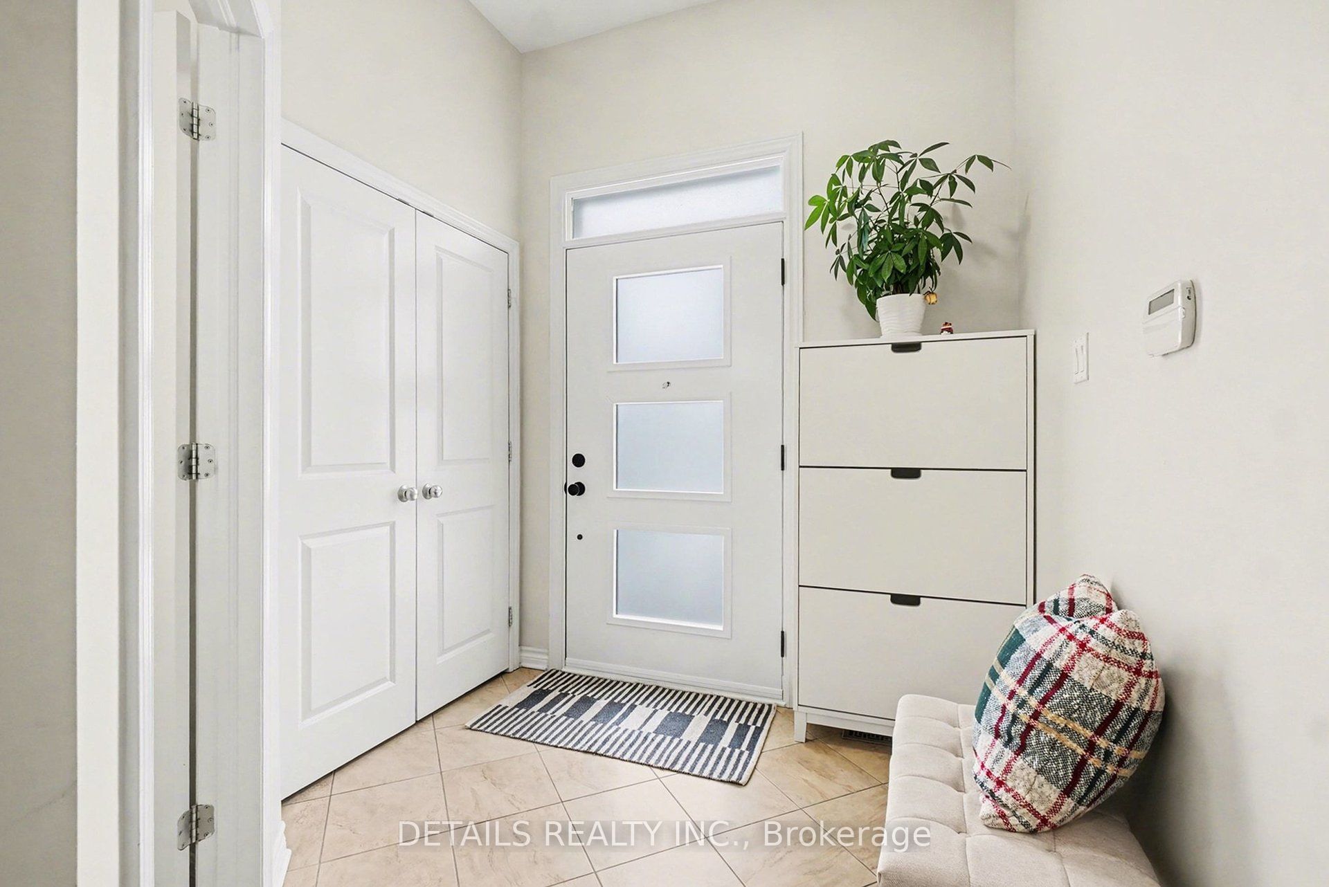 Additional image 4 of 112 Whispering Winds Way, Ottawa, ON, K1W 0B7
