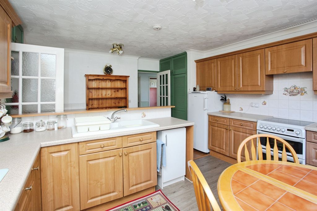 Additional image 4 of 4 bed detached bungalow for saleCourt Road, Caerphilly CF83
