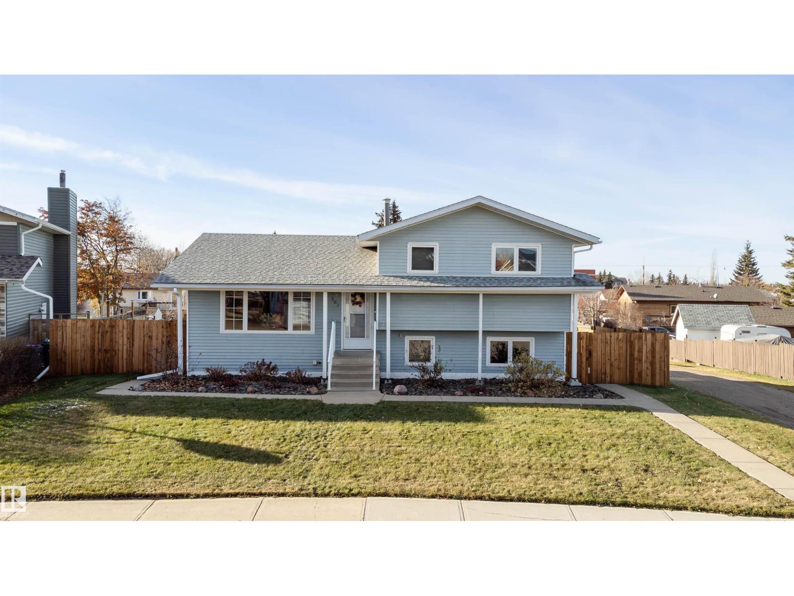 307 21 Street, Cold Lake, AB, T9M1G1