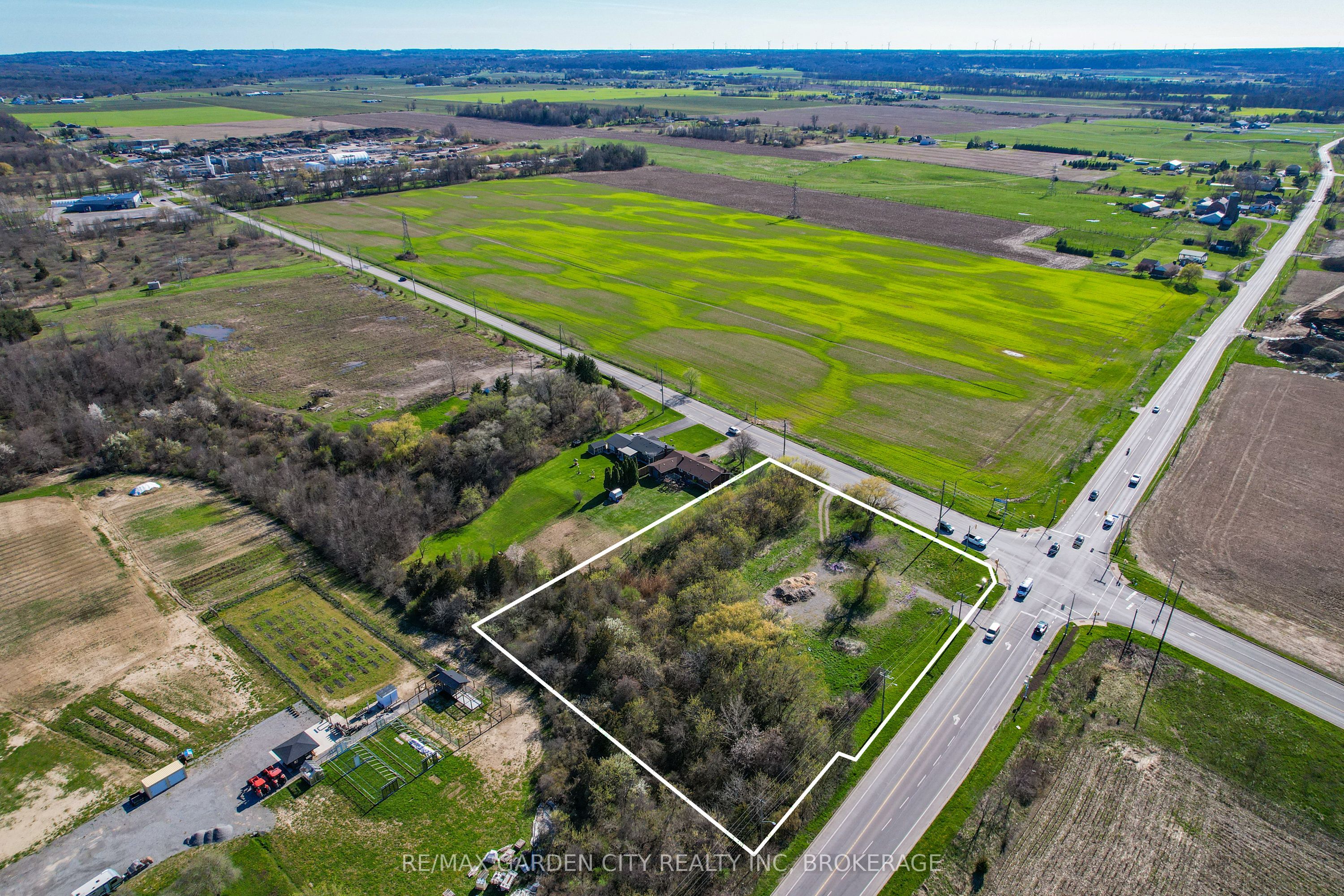 Additional image 3 of 381 St. Paul Street W, St. Catharines, ON, L2R 3N1