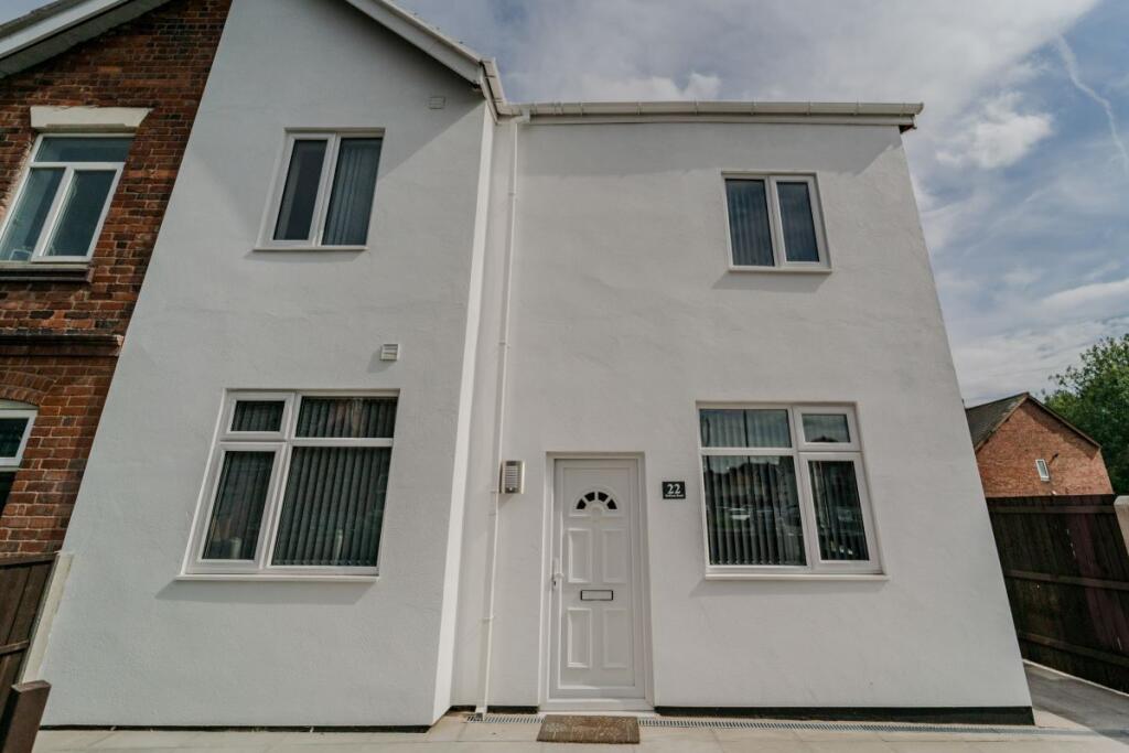 22/22A McKean Road, Oldbury, West Midlands, B69 4AY