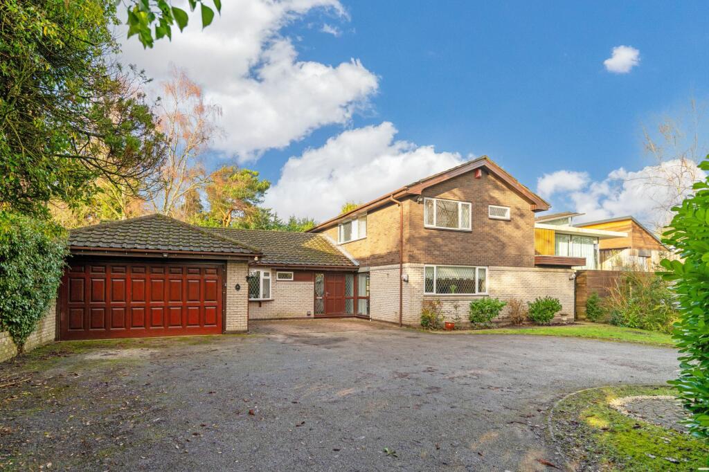Moor Hall Drive, Four Oaks, B75