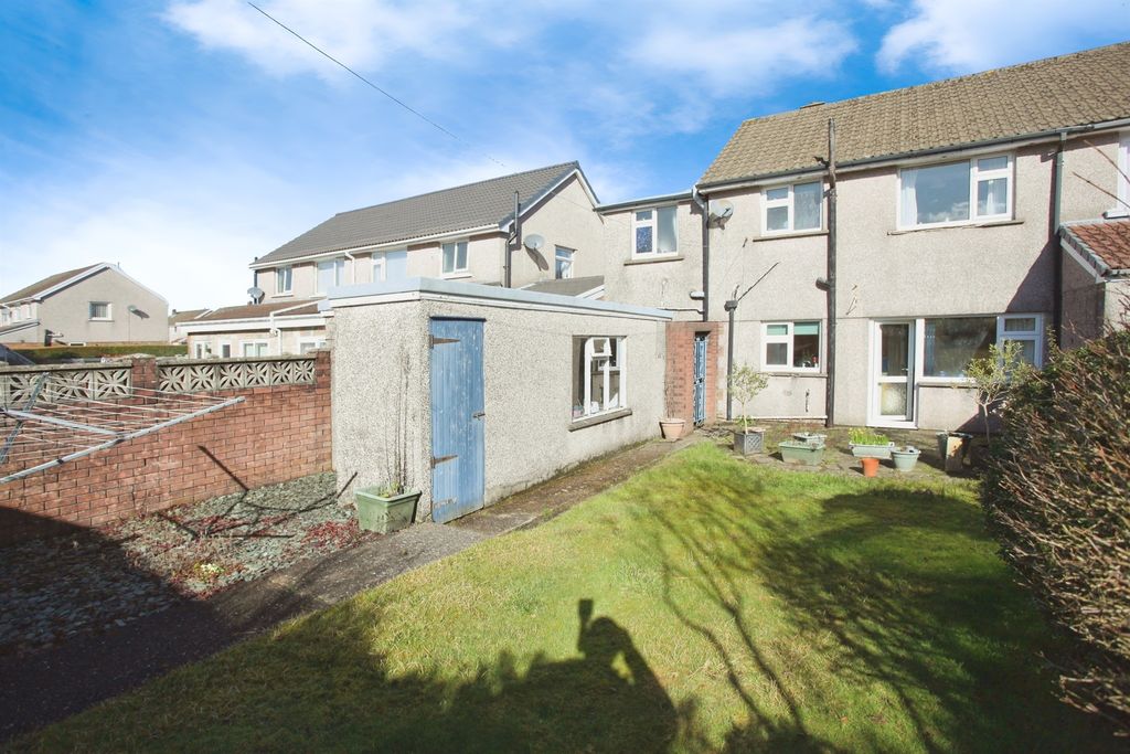 Additional image 18 of 4 bed semi-detached house for saleMardy Crescent, Caerphilly CF83