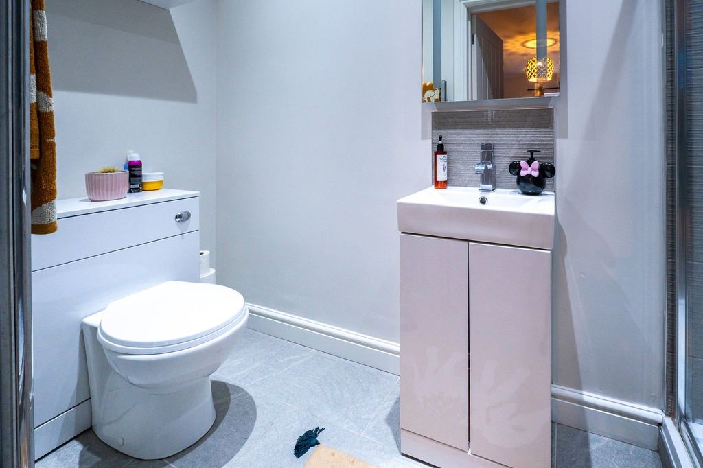 Additional image 10 of 4 bed terraced house for saleRaglan Road, Hengoed CF82