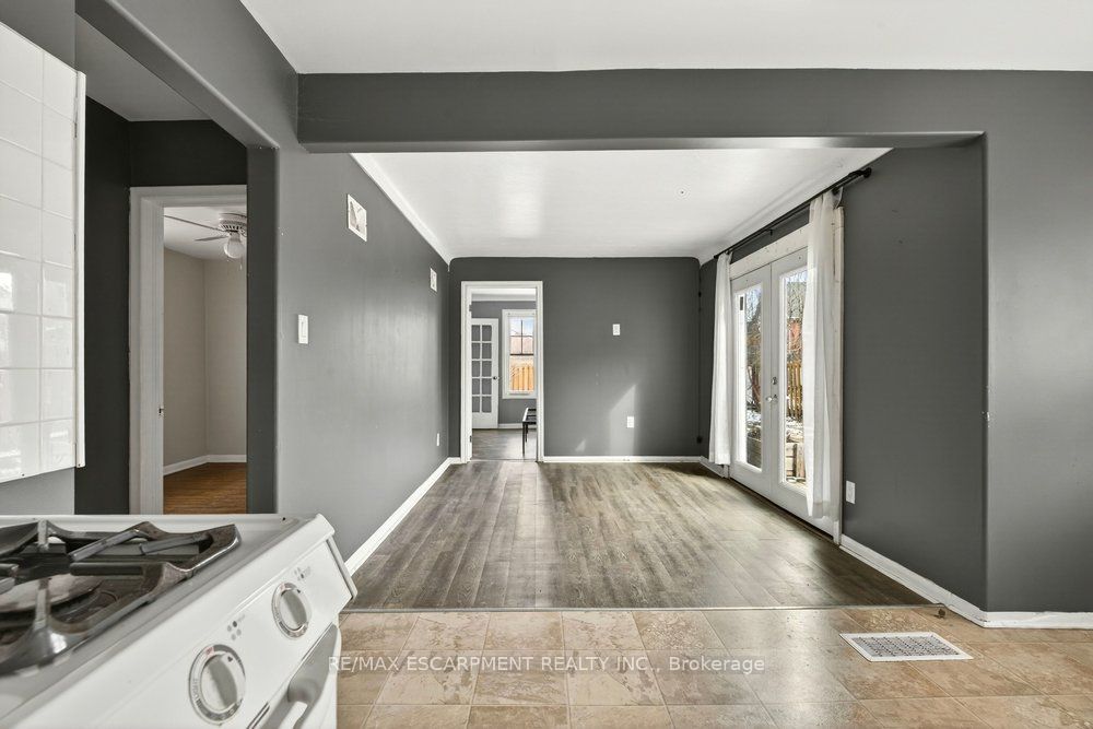Additional image 3 of Back Unit-66 Queen Street S, Thorold, ON, L2V 3N5