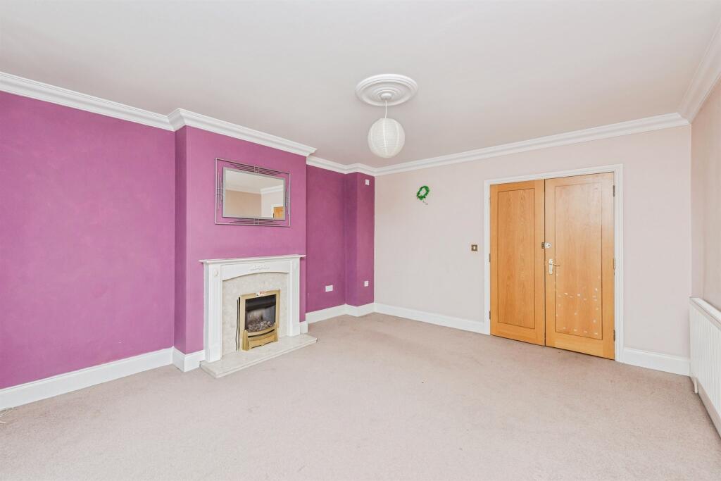 Caversham Place, Sutton Coldfield photo 3